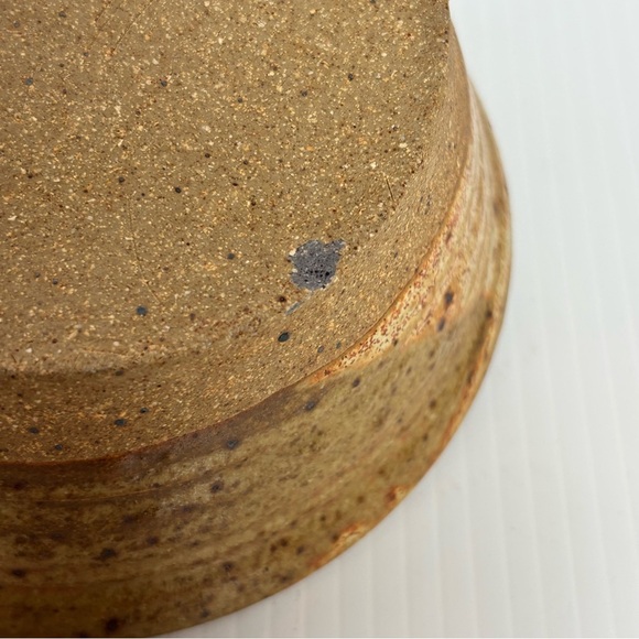 Vtg Studio Art Pottery Bowl With Bear 5.5 Inch Diameter - Picture 7 of 10